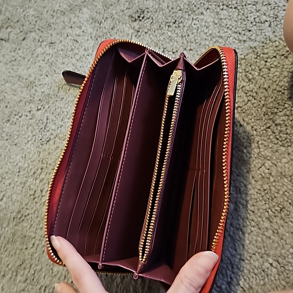 Wallet - Picture 3 of 3